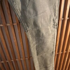 Green Skinny Jeans with Distressed Vintage Texture